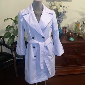 Banana republic women’s trenchcoat